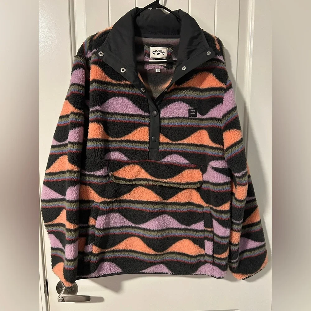 Like new Billabong Sherpa/ fleece pullover top/ jacket/sweatshirt - Picture 5 of 6